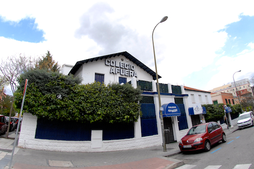 colegio afuera