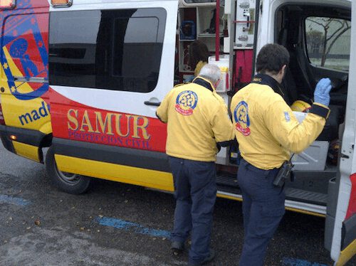Efectivos del Samur atienden a los heridos - Emergencias Madrid