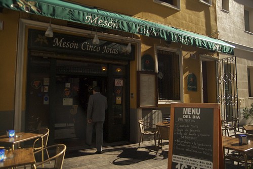 meson cinco jotas
