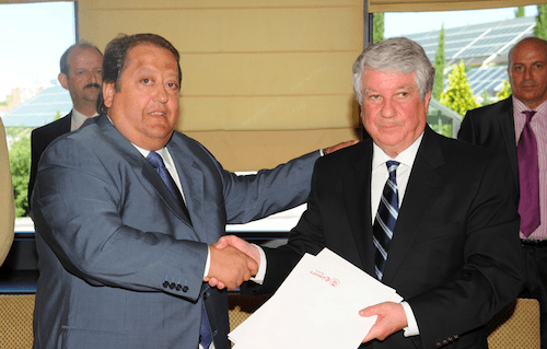 Tezanos posa junto a Arturo Fernández