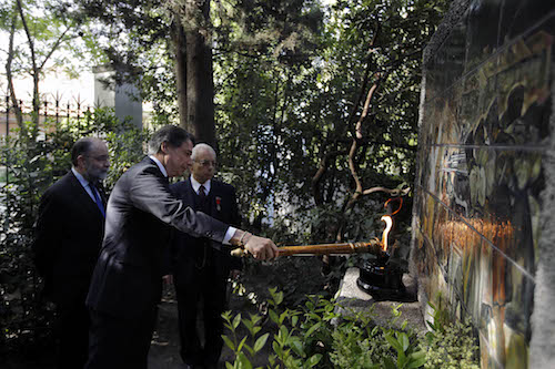 homenaje-cementerio-2-mayo