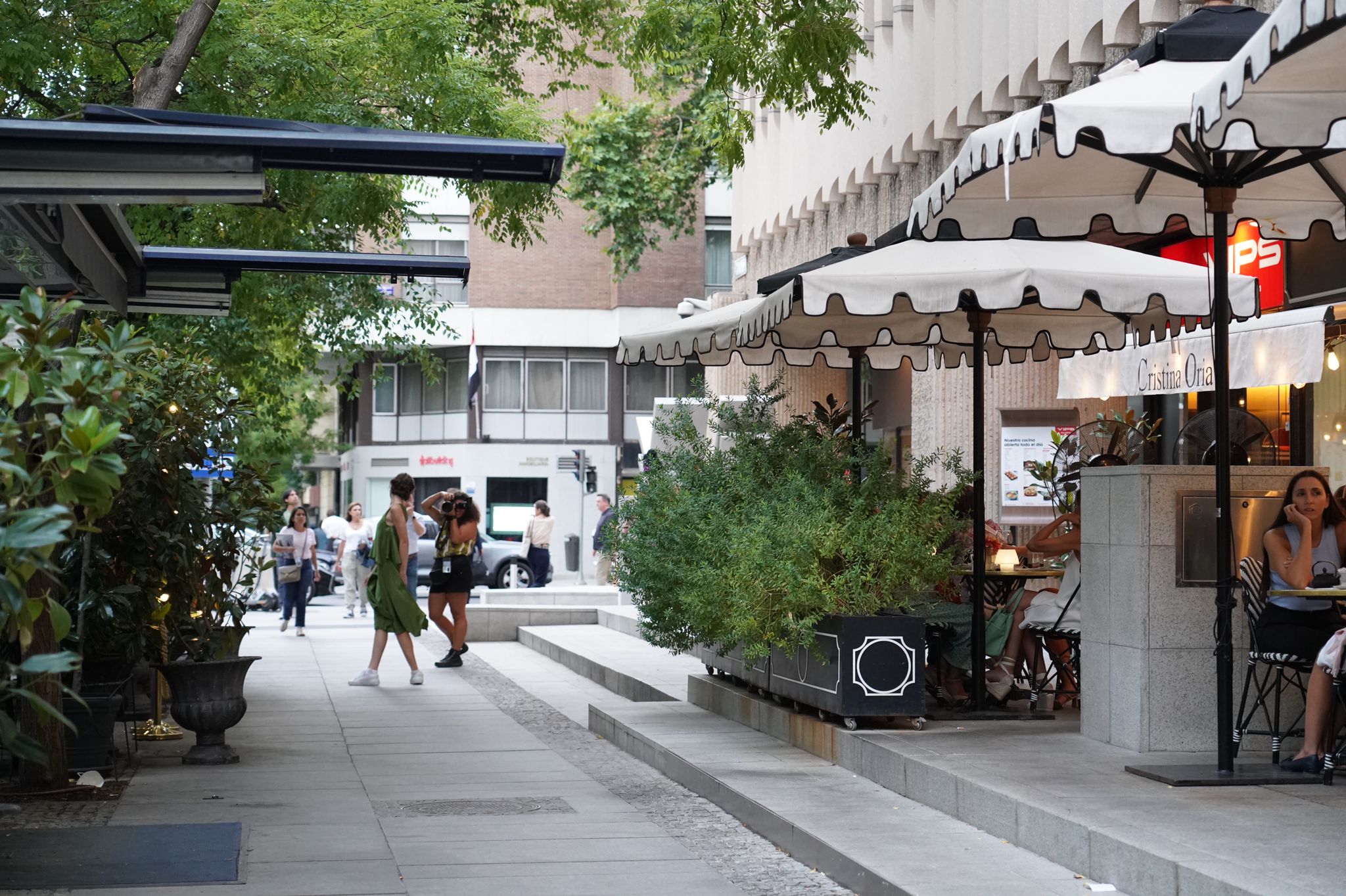 Así ha quedado la calle Ortega y Gasset tras las obras de remodelación