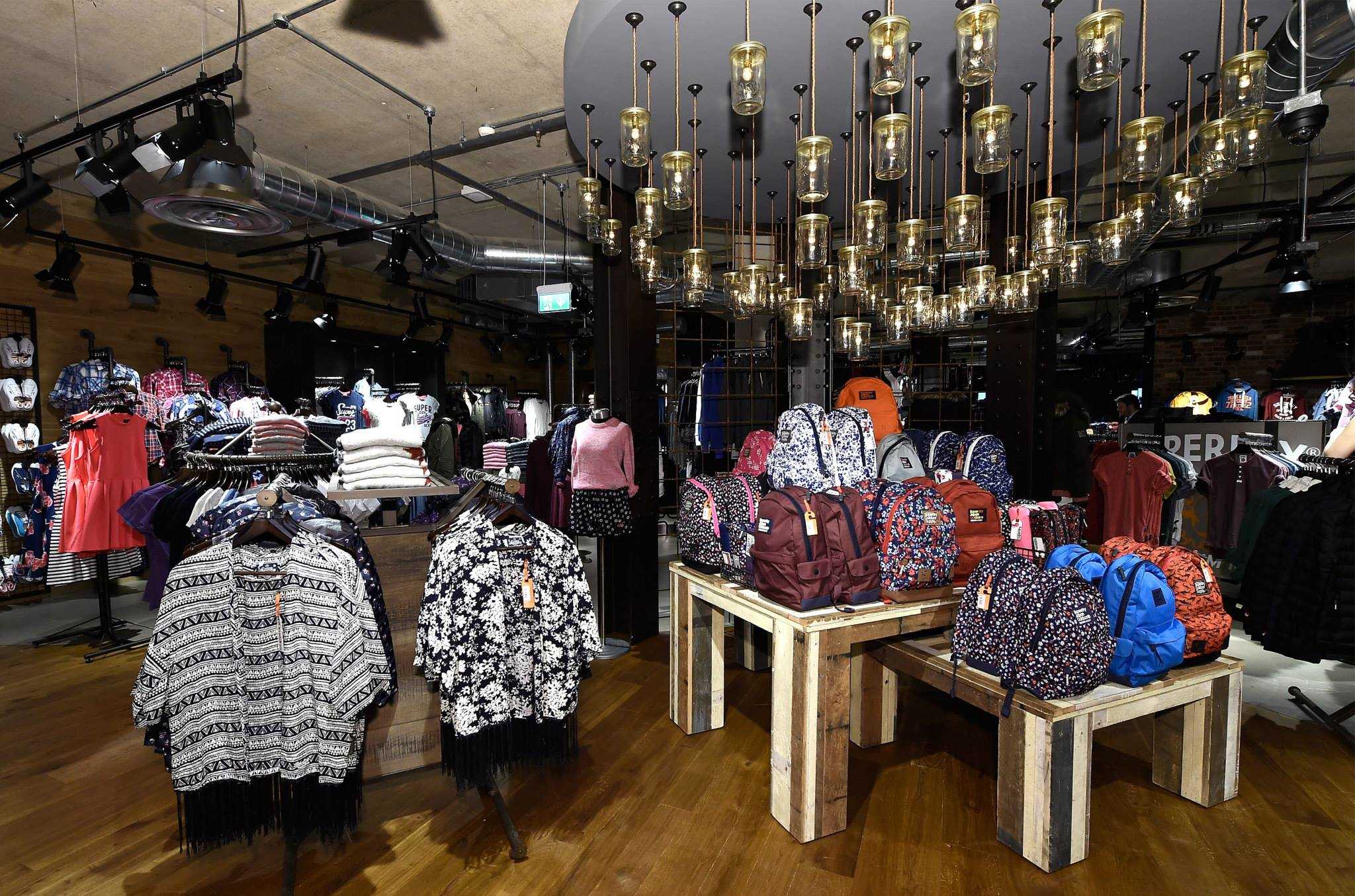 Superdry negocia la apertura una 'flagship store' en Madrid - Zona Retiro