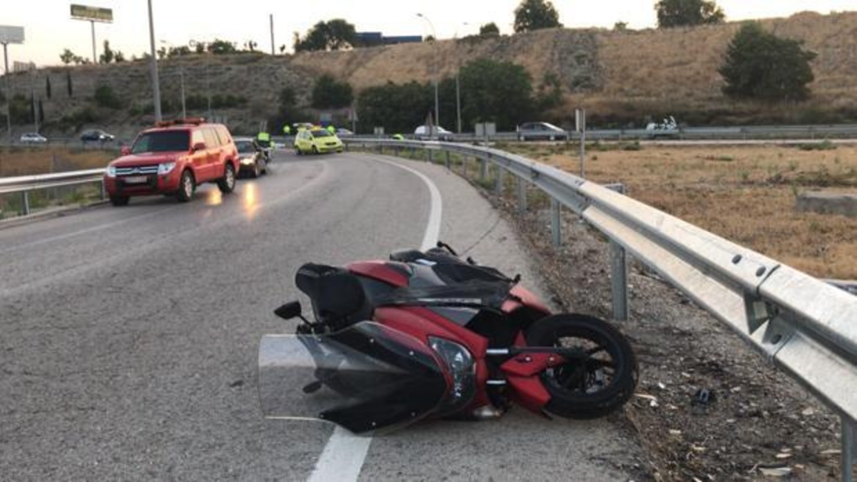 Muere Un Motorista En La M-50 Al Chocar Con Un Coche Y Salir Despedido ...