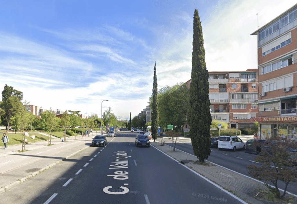 Grave un joven de 36 años apuñalado en la calle Valmojado en Aluche
