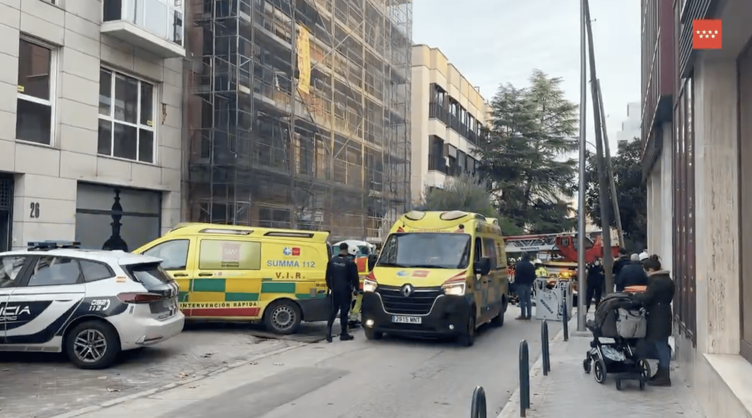 Grave un hombre de 50 años al caer desde 8 metros de altura en Madrid