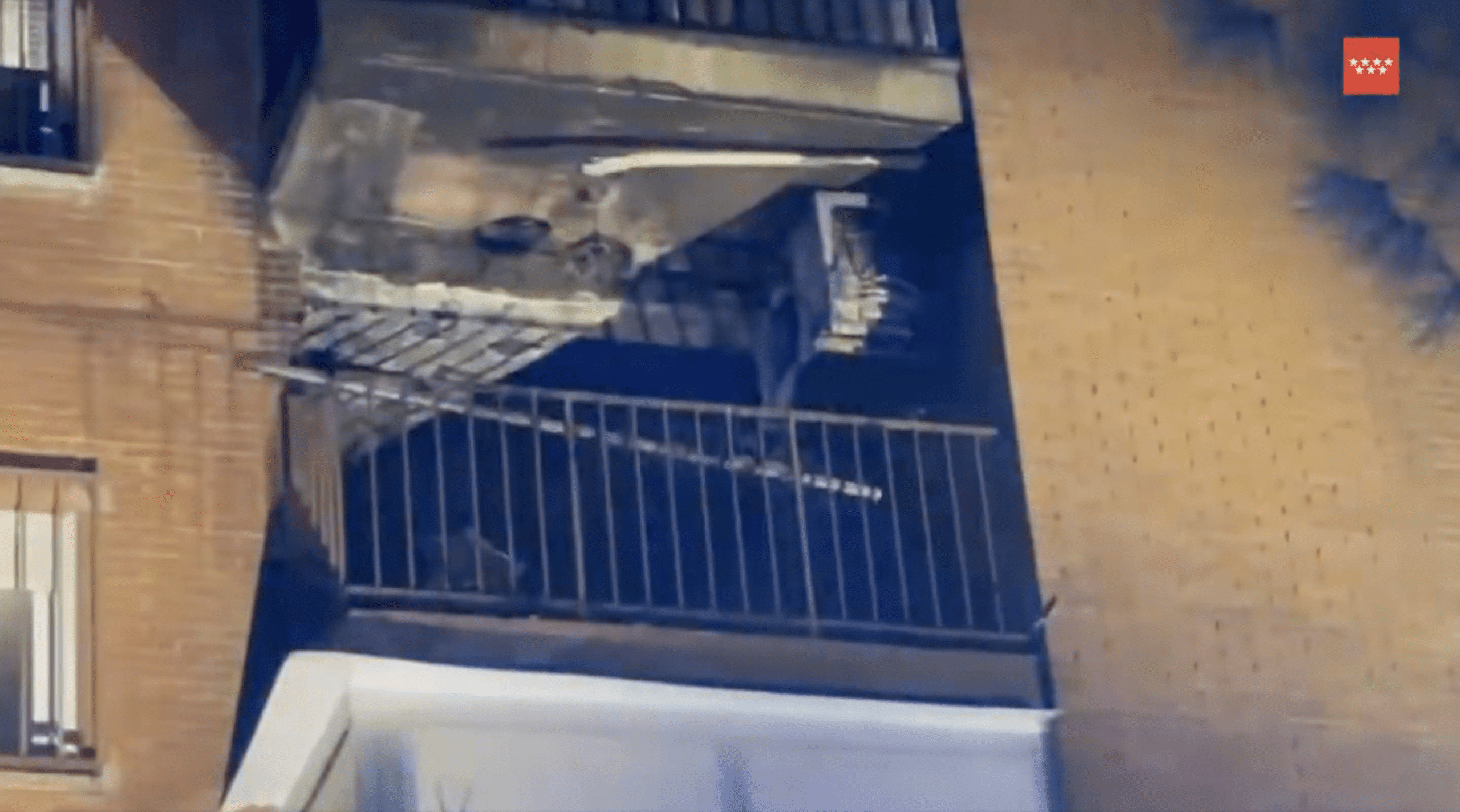 Una mujer de 43 años entra en parada cardiorrespiratoria en el incendio de una vivienda de Aranjuez