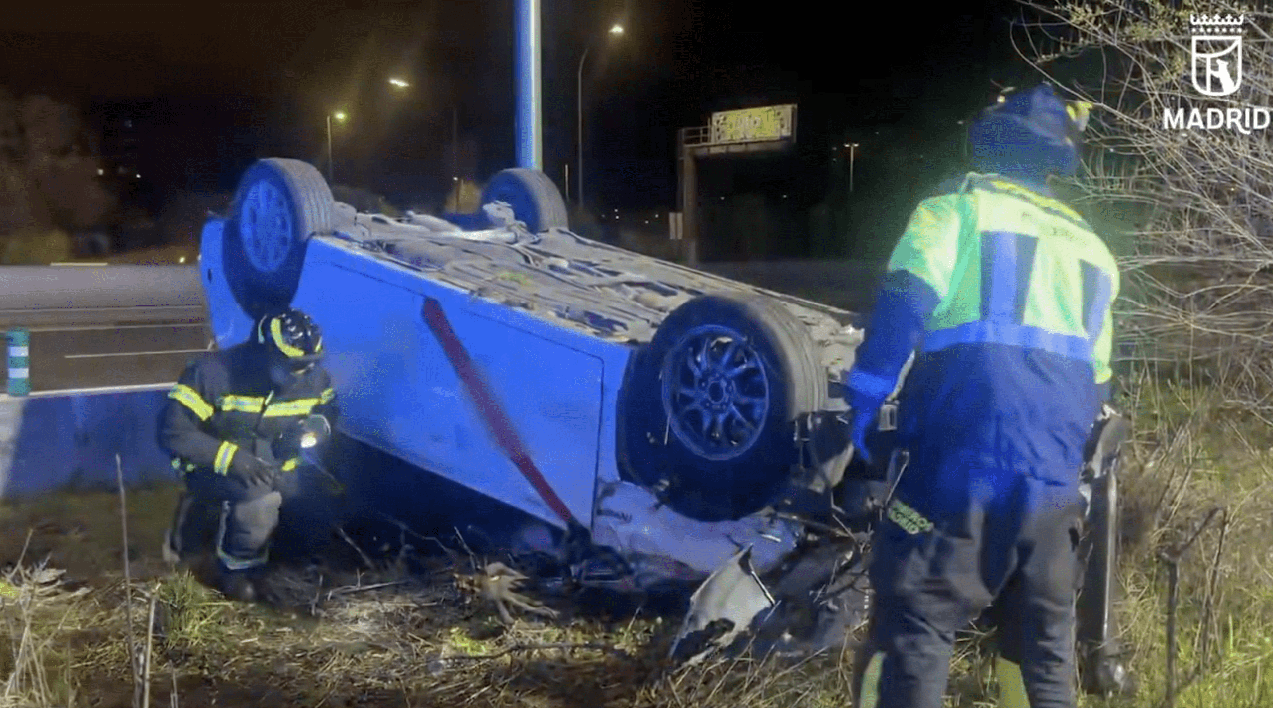 Un taxista de 50 años sufre un un accidente con vuelco en la M-23