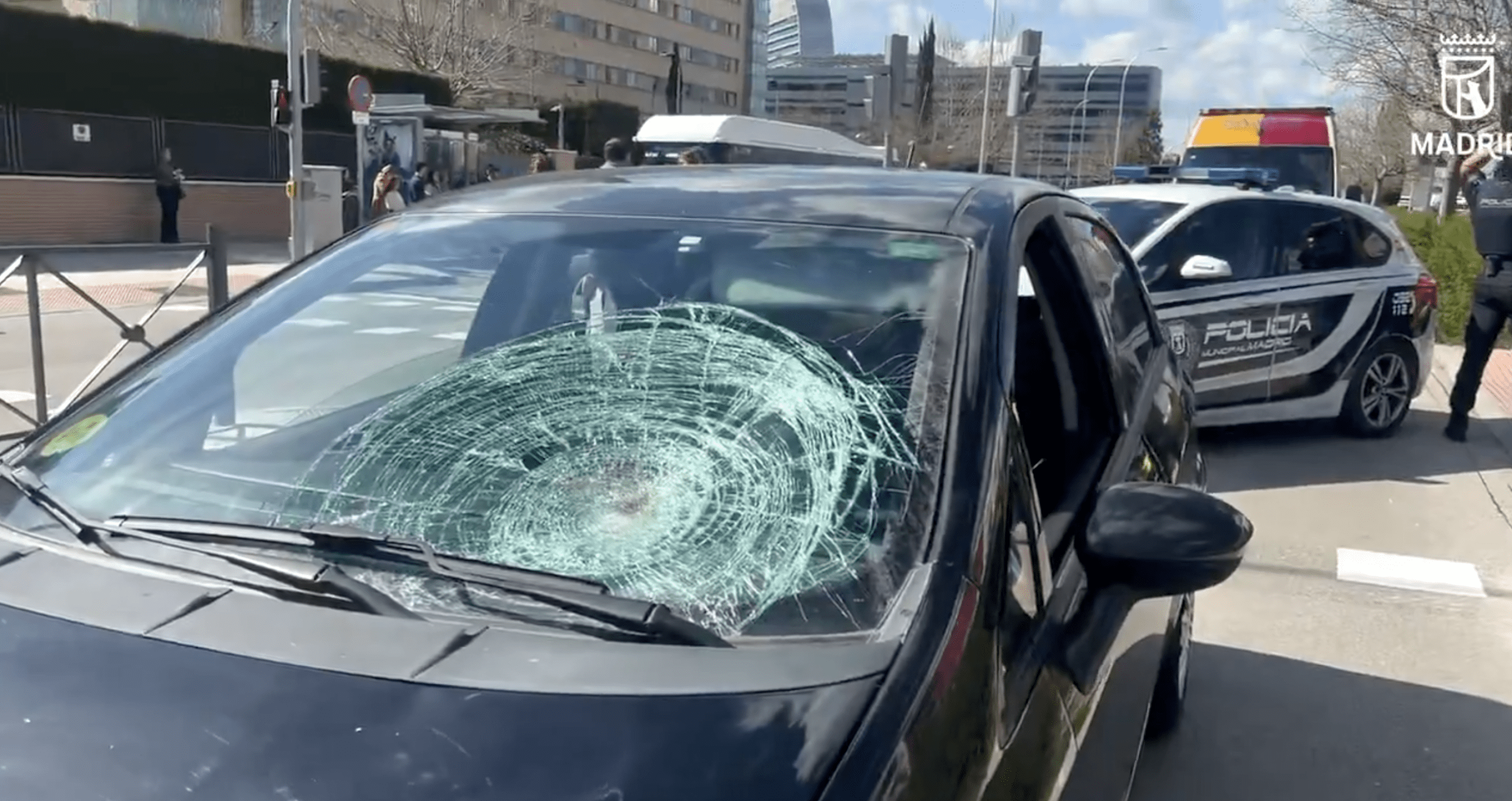 Grave una niña atropellada en un paso de cebra en Hortaleza