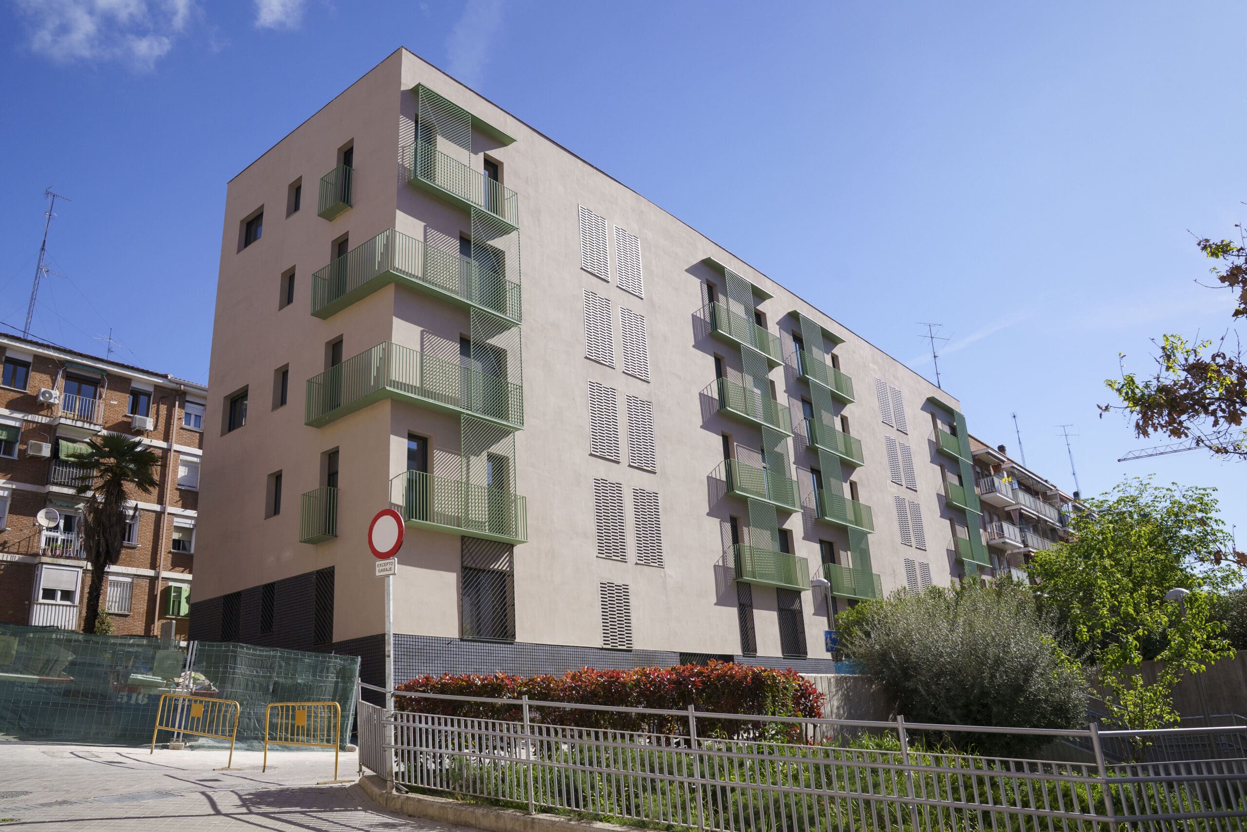 Finaliza la transformación de la Colonia de Los Olivos: Madrid suma 207 viviendas públicas en Latina